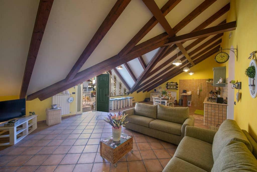 Mansarda Ciaciano Apartment Бомерано Екстериор снимка